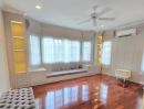 - ให้เช่าบ้านเดี่ยวหรู 3 ชั้นสไตล์ยุโรป Fantasia Villa Bangna เดินเพียง 350 เมตรถึง MRT สถานีศรีเอี่ยม
