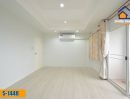 - ทาวน์โฮม3ชั้น ซิตี้พาร์ค ศรีนครินทร์45 ใกล้รถไฟฟ้าสายสีเหลือง