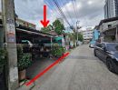 - ขายที่ดินเปล่า ถนนรัชดา ระหว่าง ซอย 13-15 เนื้อที่ 69 ตร.วา หน้ากว้างลึกประมาณ 14x20 เมตร เข้าซอย 100 เมตร