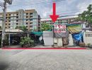 - ขายที่ดินเปล่า ถนนรัชดา ระหว่าง ซอย 13-15 เนื้อที่ 69 ตร.วา หน้ากว้างลึกประมาณ 14x20 เมตร เข้าซอย 100 เมตร