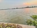 - ขายที่ดินริมน้ำเจ้าพระยา สามโคก ปทุมธานี 582 ตร.ว สร้างเขื่อนแล้ว ถมแล้ว ติดถนน ใกล้รถไฟฟ้า