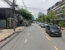 - ขายบ้านเดี่ยว 4 ชั้น สภาพดี ซอยเย็นอากาศ ใกล้ Market Place นางลิ้นจี่