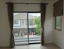 - ขายแฝดสไตล์บ้านเดี่ยว หลังริมด้านใน รีโนเวทใหม่ Jvilla sena รังสิตคลอง1 ในโครงการเสนาอเวนิวรังสิต คลอง1 ธัญบุรี.