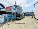 - ทาวน์เฮาส์ 2 ชั้น เนื้อที่ 16 ตร.ว. หมู่บ้านมนวดีบางคูรัด (ซอย 10) ใกล้สนง.เทศบาลบางคูรัด ถนนกาญจนาภิเษก ตำบลบางคูรัด อำเภอบางบัวทอง นนทบุรี