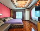 - ขายบ้านเดี่ยวร่มรื่น บรรยากาศเหมือนรีสอร์ท ติดถนนหลักของหมุ่บ้าน Natural Ville ร่มเกล้า 175 ตร.ว. บ้านสวย พร้อมอยู่ สระว่ายน้ำ 25 เมตร