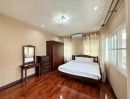- Pool Villa รีโนเวทใหม่ พร้อมเข้าอยู่ ทำเลทองรวมโชค (น้ำไม่ท่วม) ส่วนตัวที่สุด บ้านหัวมุมไม่ติดใคร
