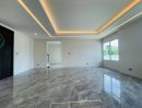 - บ้าน 3 ชั้น ดีไซน์โมเดิร์น ถนนเชียงใหม่-หางดง Work Life Luxury Living (บ้านแหวน)