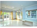  - บ้านเดี่ยว 2 ชั้นหมู่บ้านปรีชา(ร่มเกล้า) รีโนเวทใหม่สวยมาก ทำเลดีสุดๆ ติดถนนร่มเกล้า ใกล้รถไฟฟ้า