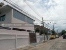 - บ้านเดี่ยว 2 ชั้น รีโนเวทใหม่ พร้อมอยู่ ทำเลรามคำแหง 124 หมู่บ้านเกศรี 2 ซอย 5ก เนื้อที่ 54 ตารางวา บ้านสวยสไตล์โมเดิร์น รีโนเวทใหม่ พร้อมเข้าอยู่
