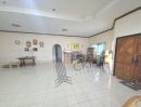 - ขายที่ดินพร้อมบ้านและสวน ขนาดใหญ่ 6 ไร่ 114 ตร.วา ทำเลทอง ใกล้ถนนพุทธมณฑลสาย 5 เพียง 750 เมตร เหมาะสำหรับทำบ้านพักตากอากาศ บ้านสวน