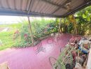 - ขายที่ดินพร้อมบ้านและสวน ขนาดใหญ่ 6 ไร่ 114 ตร.วา ทำเลทอง ใกล้ถนนพุทธมณฑลสาย 5 เพียง 750 เมตร เหมาะสำหรับทำบ้านพักตากอากาศ บ้านสวน