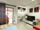 - ขายทาวน์โฮม 2 ชั้น 29 ตร.ว. ถนนฉลองกรุง บ้านราชพฤกษ์ สุวรรณภูมิ - ลาดกระบัง ใกล้นิคมอุตสาหกรรมลาดกระบัง
