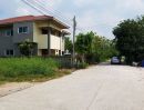 - ขายที่ดิน 130 ตร.ว. ซอยเลียบคลองนายหลีก ใกล้วัดลาดปลาดุก อำเภอบางบัวทอง นนทบุรี