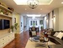 - บ้านเดี่ยวรีโนเวทหรูสไตล์โมเดิร์นพร้อมสระว่ายน้ำใกล้รร.นานาชาติลานนา