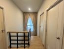 - ขาย /ให้เช่า บ้านแฝด สูง 2 ชั้น หมู่บ้านบริทาเนีย บางนา-สุวรรณภูมิ ( กม.26 )