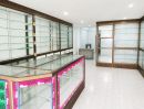  - ขายอาคารพาณิชย์ 3 ชั้นครึ่ง อยู่ในตลาดใหม่ศาลายา เนื้อที่ 18 ตารางวา 3 ห้องนอน 2 ห้องน้ำ ถนนศาลายา - นครชัยศรี ตำบลศาลายา อำเภอพุทธมณฑล จังหวัดนครปฐม