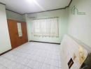 - บ้านเดี่ยวชั้นเดียว พร้อมที่ดิน 70 ตร.ว. ทำเลคุ้มเกล้า