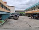 - อาคารพาณิชย์4ห้องทะลุติดกันให้เช่าติดถนนพุทธมณฑลสาย 6