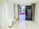 - ทาวน์โฮม 2 ชั้น 4 นอน 3 น้ำ ใกล้รร.เซนต์โยเซฟเมืองเอก 700 ม.พื้นที่ใช้สอย 130 ตร.ม.พร้อมเฟอร์ฯ Built in ทำเลบางพูน เมืองเอก เหมาะอยู่อาศัย