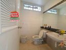 - บ้านเดี่ยว 2 ชั้น เนื้อที่ 50.6 ตร.ว. โครงการ บ้านประภาทรัพย์ รามอินทรา-หทัยราษฎร์ (หทัยราษฎร์ 39) ถนนหทัยราษฎร์ แขวงสามวาตะวันตก เขตคลองสามวา