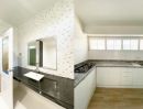- ให้เช่าสำนักงาน ทาวน์โฮม 3 ชั้น Renovate ใหม่ทั้งหลัง ซอยสุขุมวิท 54 ใกล้ BTS อ่อนนุช แอร์ 4 เครื่อง เหมาะเป็น Studio , สำนักงาน จดบริษัทได้