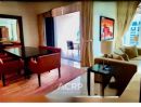 - ให้เช่า คอนโดหรู Park Chidlom | 3 ห้องนอน 260 ตร.ม. | วิวสวน | 170,000 บาท/เดือน