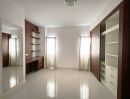 - พยูนกรีนวิลล์ บ้านฉาง บ้านทาสีใหม่ เพียง 15000 บาท / เดือน