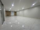 - ให้เช่า โฮมออฟฟิศ 4 ชั้น สไตล์เรียบหรูโมเดิร์น 350 ตร.ม. ลาดพร้าว 80 - เหม่งจ๋าย จดทะเบียนบริษัทได้ พร้อมอยู่ทันที