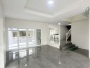 - บ้านเดี่ยว 2 ชั้น 76 ตร.วา หมู่บ้านเพอร์เฟคเพลส รามคำแหง 164 มีนบุรี