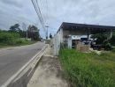 - ขายที่ดินถมแล้วพร้อมล้อมรั้ว ขนาด 100 ตร.วา ทำเลชลบุรี ใกล้ถนนข้าวหลาม เหมาะสำหรับปลูกบ้านพักอาศัย บ้านพักตากอากาศ หรือถือครองเป็นทรัพย์ลงทุนในอนาคต