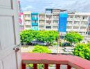 - สำนักงานเขตประเวศ 300 ม. อาคารพาณิชย์ 4.5 ชั้น สุขุมวิท77 เฉลิมพระเกียรติ ร. 9 3นอน 2 น้ำ16 ตร.ว200 ตร.ม. รร.นานาชาติชาร์เตอร์ 750 ม.