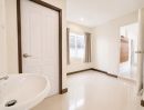- ขาย บ้านเดี่ยว หมู่บ้านมณียา 3 ขนาด 80 ตร.วา พื้นที่ใช้สอย 250 ตร.ม. 4 นอน 3 น้ำ รีโนเวทใหม่ พื้นที่กว้าง พร้อมที่จอดรถ 4 คัน 7,500,000 บาท