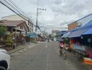 - ขายบ้านพร้อมที่ดิน ทำเลค้าขาย อยู่กลางใจตลาด.4.มุมเมือง