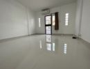 - บ้านเช่า ทาวน์เฮ้าส์ 2 ชั้นรีโนเวทใหม่ ลาดพร้าว 87