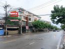 - อาคารพาณิชย์ 4 ชั้น (หลังริม) เนื้อที่ 60 ตร.ว. ซอยราษฎร์พัฒนา 13 ถนนราษฏร์พัฒนา แขวงราษฎร์พัฒนา เขตสะพานสูง