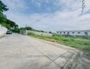 - ขายถูก ทำเลทอง ที่ดินถมแล้ว แปลงสี่เหลี่ยมสวยมาก ในหมู่บ้านชานสมุทร ซอย 5 บนถนนศรีนครินทร์