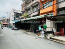 - ขายตึกแถว 3.5 ชั้น ทำเลทองอ่อนนุช บนถนนสุขุมวิท77 ขนาด 20 ตารางวา ขายเพียง 3.5 ล้านบาทเท่านั้น ใกล้ BTS อ่อนนุช ราคา 3,800,000 บาท