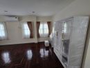 - หมู่บ้านเพอร์เฟค เพลส รามคำแหง ซอยเคหะร่มเกล้า 64 บ้านเดี่ยวให้เช่า (ต้นโครงการ) 72 ตารางวา 4 ห้องนอน 3 ห้องน้ำ บ้านสวยพร้อมเข้าอยู่