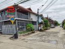  - ทาวน์เฮาส์ หมู่บ้านพฤกษา 3 บางบัวทอง (ซอยวัดลาดปลาดุก) เนื้อที่ 18 ตรว. ใกล้เทศบาลบางคูรัด ถนนกาญจนาภิเษก ตำบลบางคูรัด อำเภอบางบัวทอง จังหวัดนนทบุรี