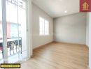- หมู่บ้าน โกลเด้น ทาวน์ บางนา กม. 5 บ้านใหม่ใกล้เมกา บางนา ตกแต่งสวย พร้อมอยู่