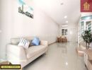 - หมู่บ้าน โกลเด้น ทาวน์ บางนา กม. 5 บ้านใหม่ใกล้เมกา บางนา ตกแต่งสวย พร้อมอยู่