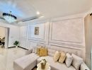 - บ้านทาวน์เฮ้าส์พัทยา 4 นอน 34 ตารางวาพร้อมเฟอร์นิเจอร์ใหม่รีโนเวทพร้อมอยู่ ซอยสยามทำเลดีใกล้ตลาดวนาสิน