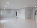 - โรงงานให้เช่าพร้อมออฟฟิศ 2 ชั้น พื้นที่ใช้สอยทั้งหมด 380 ตร.ม. อ.สามโคก จ.ปทุมธานี