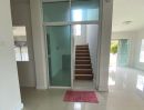 - ขายบ้านโครงการจัดสรร แปลงมุม ติดโรงเรียนนานาชาติมิลล์ฮิลล์ ราคาดีฟรีโอน