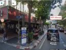 - ขายอาคารพาณิชย์ ถนนสุขุมวิท ซอย 33/1 (ติดห้างเอ็มคอเทียร์)