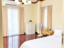 - กรุงเทพกรีฑา 4-10 บ้านเดี่ยว 2 ชั้น 4-5นอน 3น้ำ รพ.ศิริน 550 ม. 200ตร.ว. บ้านพร้อมอยู่ ห้องครัวในบ้านและครัวไทย