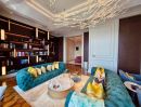 - THE EXTRAORDINARY PENTHOUSE The Residences at Mandarin Oriental, Bangkok 386.85 ตร.ม. | 3 ห้องนอน | ชั้น 50 | วิวแม่น้ำเจ้าพระยาแบบพาโนรามา