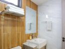 - ขายคอนโดห้องมุม ชั้น 8 ที่ The One Condo เชียงใหม่ / For Sale Top Floor Conner unit at The One Condo Chiang Mai ระเบียงกว้าง วิวต้นไม้เปิดโล่ง