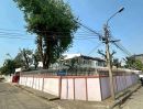 - สินทรัพย์ศักยภาพสูง ทำเลทองสุขุมวิท ขายด่วน ! บ้านพร้อมที่ดินแปลงสวย ทำเลทองสุขุมวิท 64 แปลงหัวมุม สังคมบ้านหลังใหญ่ เข้า-ออกสะดวก