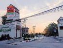 - ที่ดินเปล่า เนื้อที่ 69.5 ตร.ว. เนเบอร์โฮม สุขาภิบาล 5 (สุขาภิบาล 5 ซอย 82) ถนนสุขาภิบาล 5 แขวงสามวาตะวันตก เขตคลองสามวา